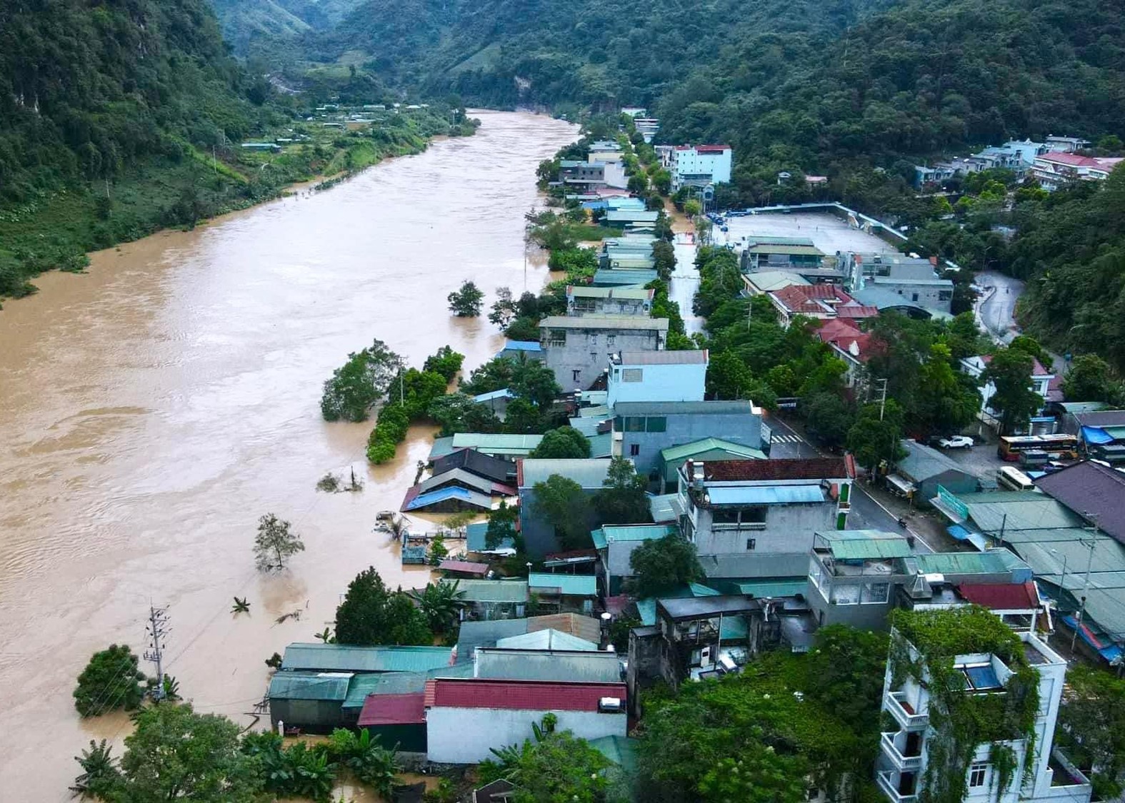 SAU BÃO SỐ 10, NHÀ ĐẤT VIEW SÔNG TẠI CAO BẰNG CÓ CÒN GIỮ SỨC HÚT?