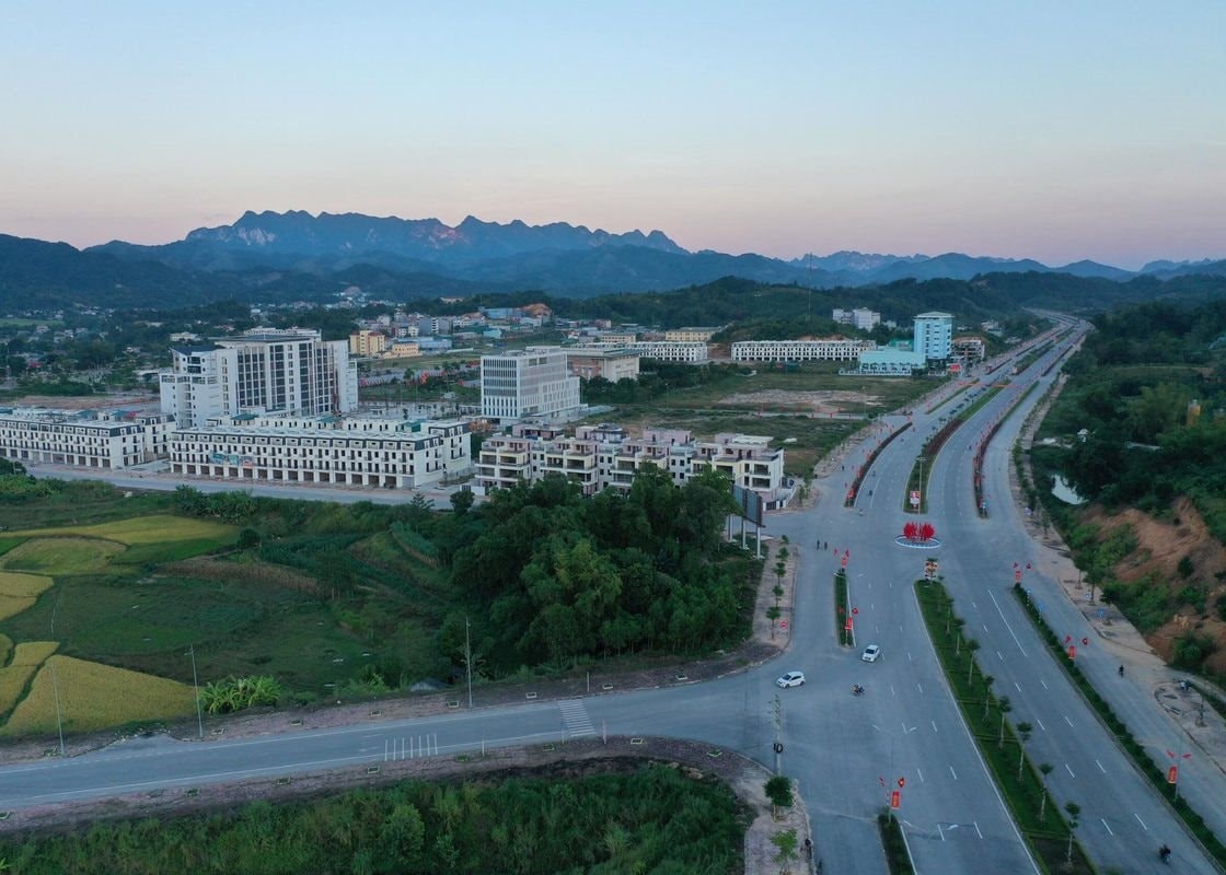 BẤT ĐỘNG SẢN TIỀM NĂNG QUANH TRỤC ĐƯỜNG VÕ NGUYÊN GIÁP - ĐỘNG LỰC TĂNG GIÁ MỚI TẠI THÀNH PHỐ CAO BẰNG